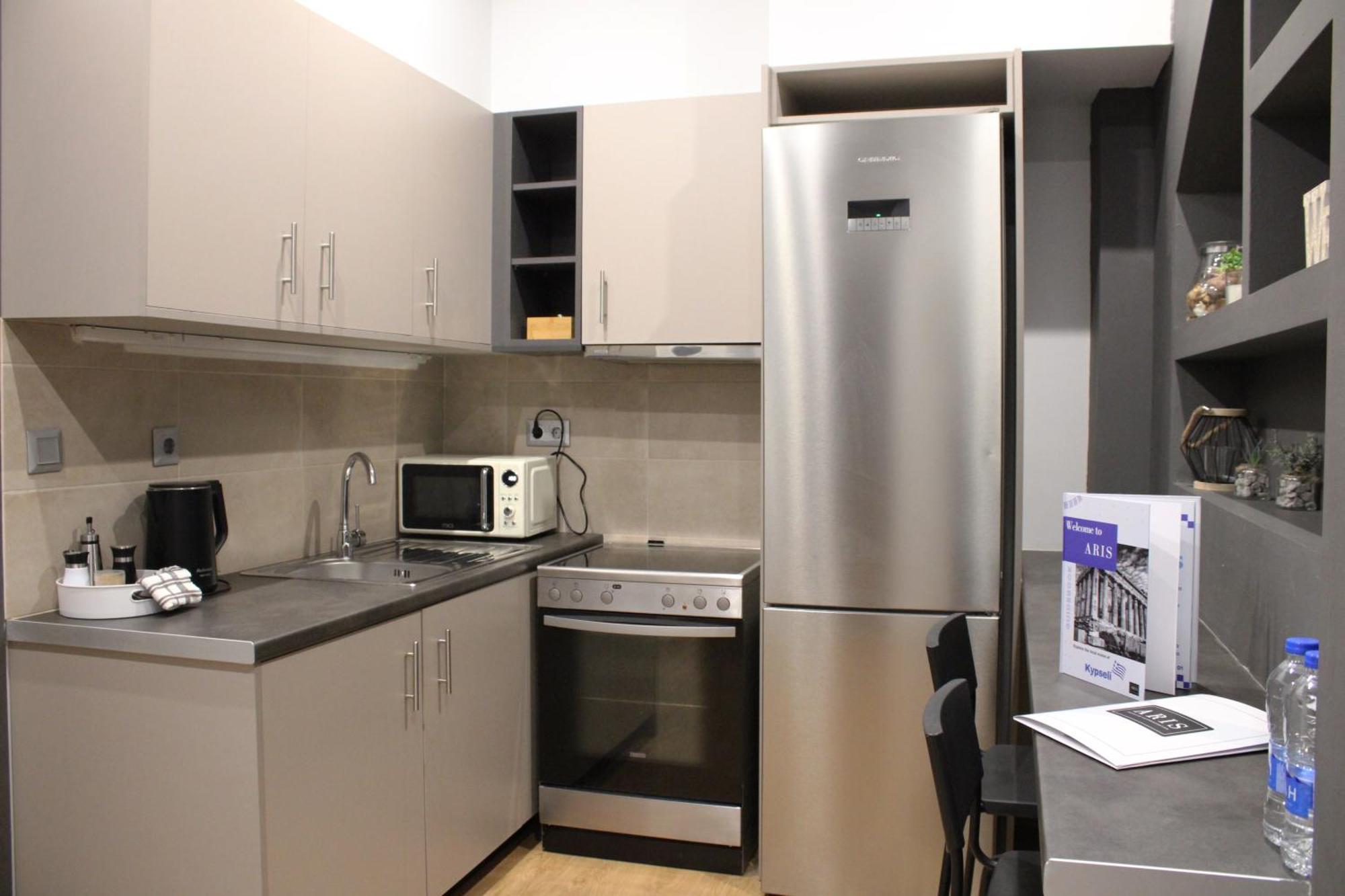 Aris Premium Accommodations Athens Bilik gambar